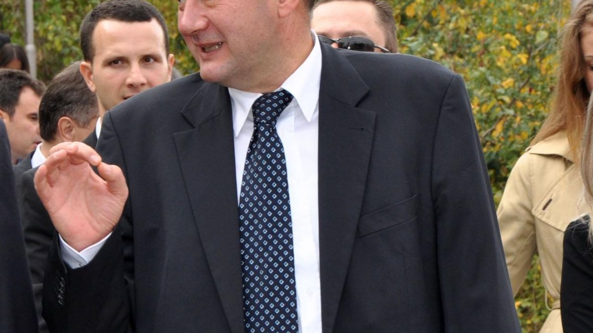 Михаил Миков обвини ГЕРБ за проваленото заседание на парламента