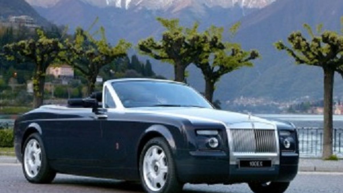 Rolls-Royce мъдрува за луксозен SUV и спортно купе