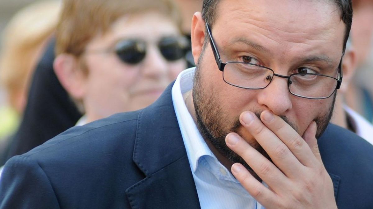 “Атака” шпионира президента: Викал сегашни министри за служебен премиер