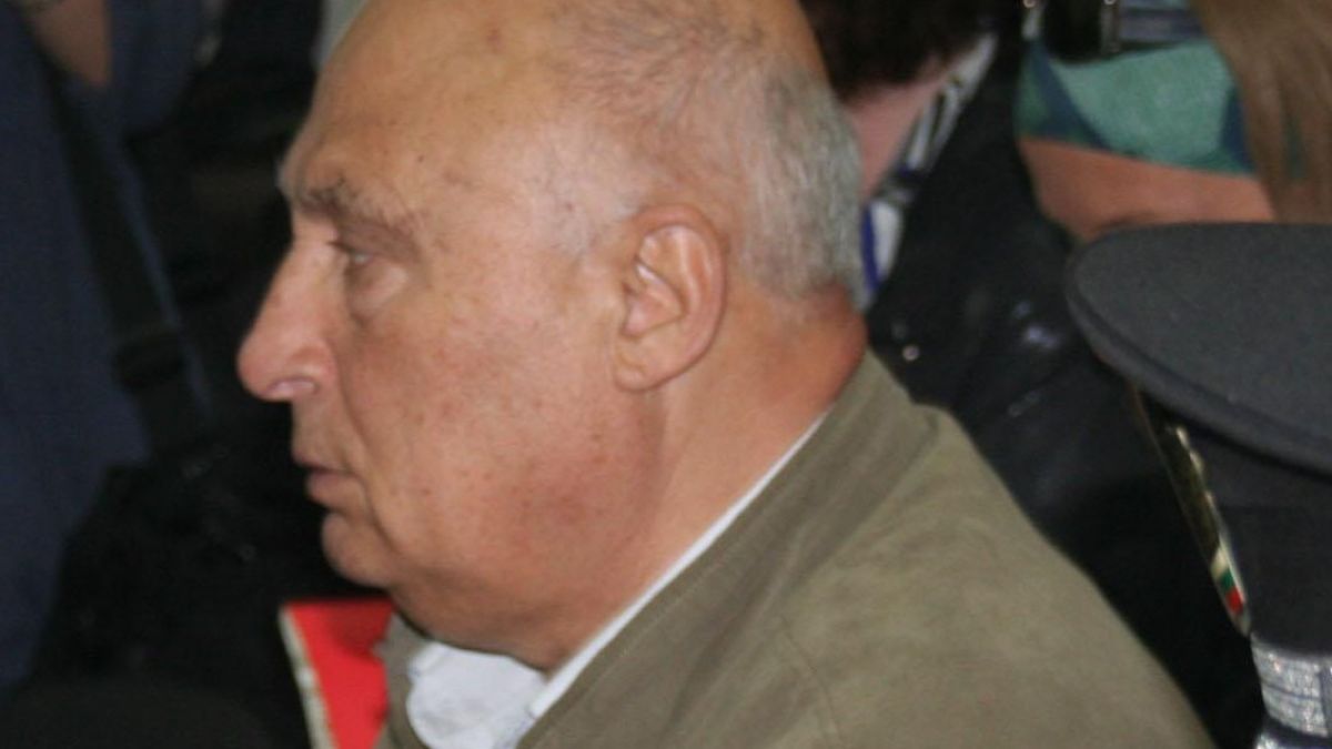 Данъчни описаха спиртоварната на Цар Киро