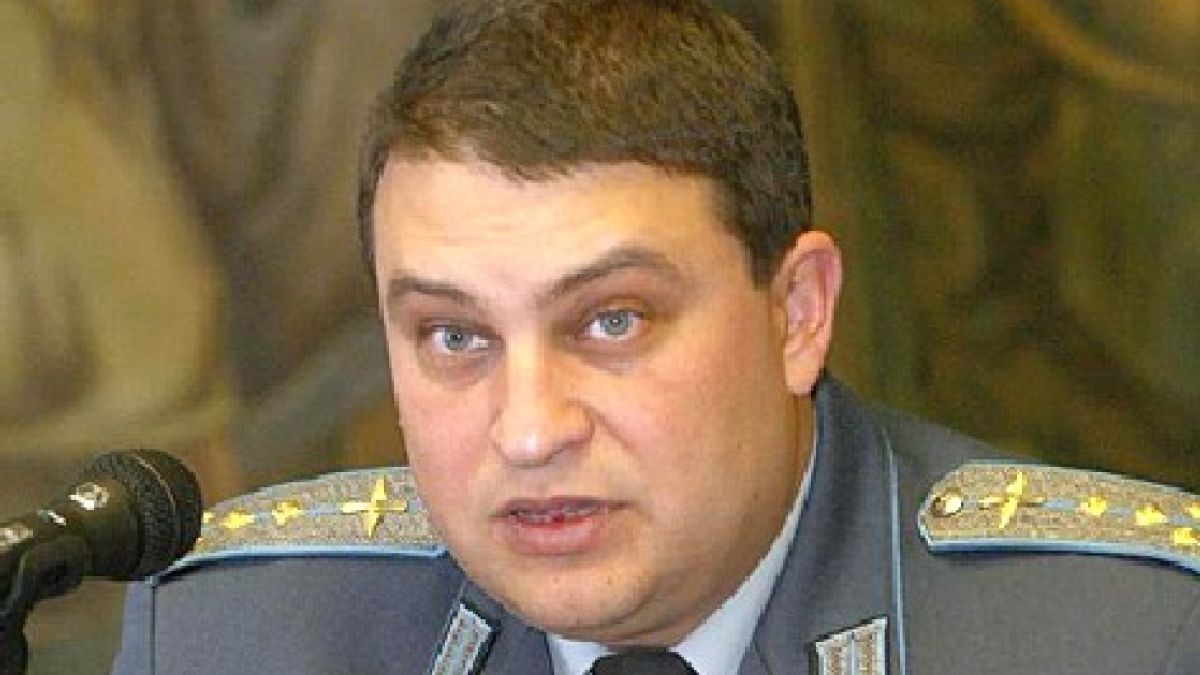 Плевнелиев покани шефа на легия “Раковски” в Обществения съвет