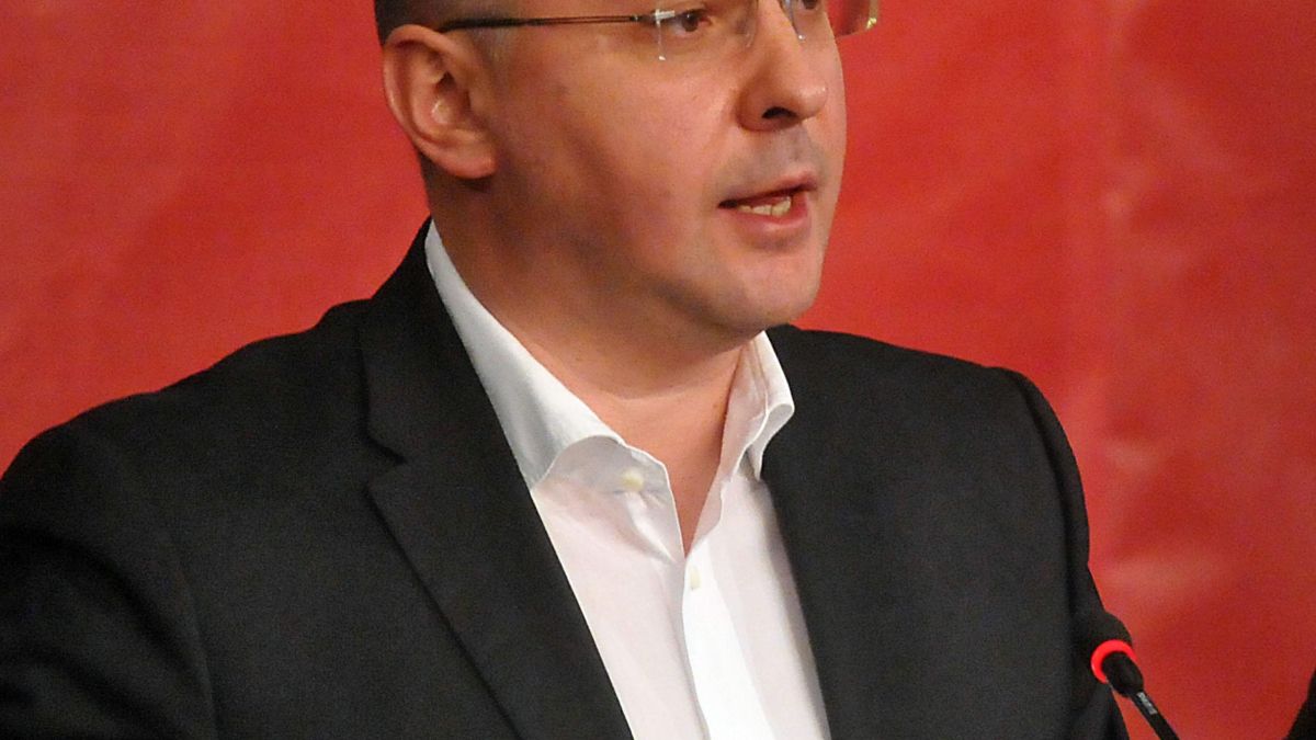БСП се готви за програмно правителство, ако спечели изборите
