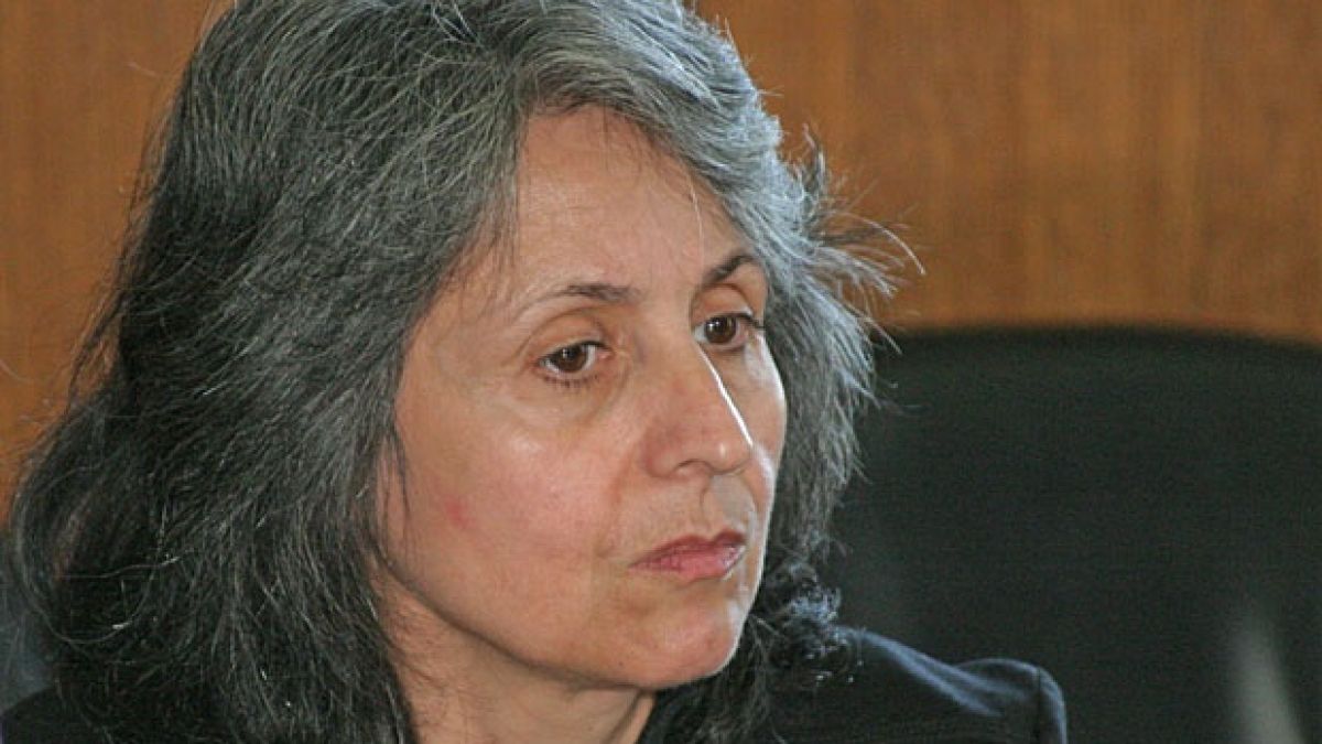 Сирак от Армения чака 4 години български паспорт