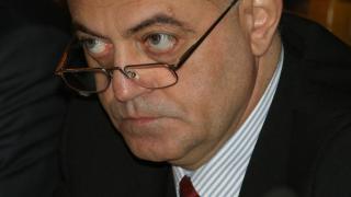 Явор Дачков изкара кирливите ризи на ген. Атанасов и мръсните му пари 