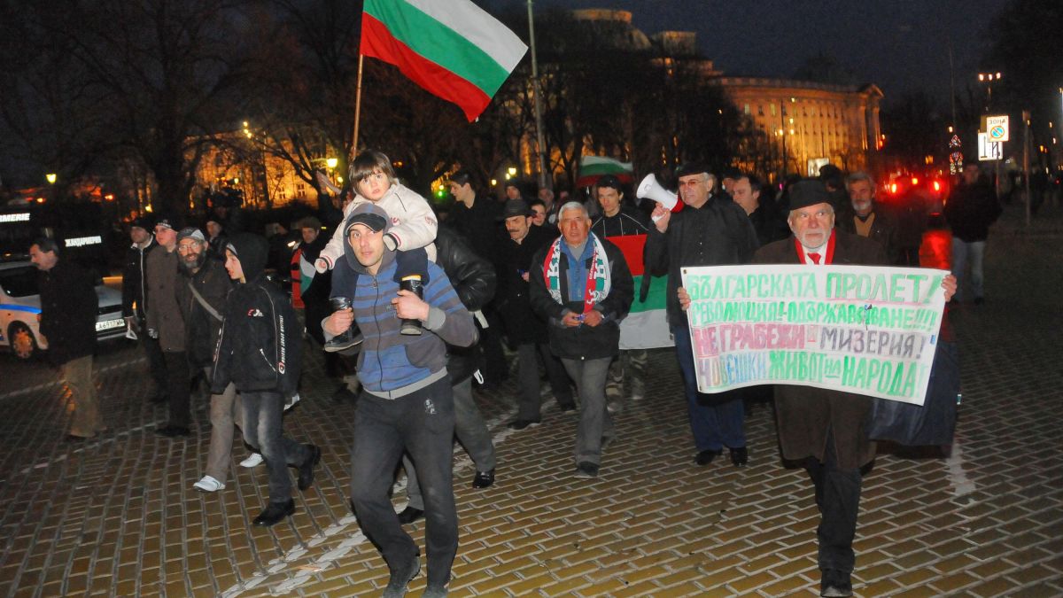 “Орлов мост” поиска оставката на президента!
