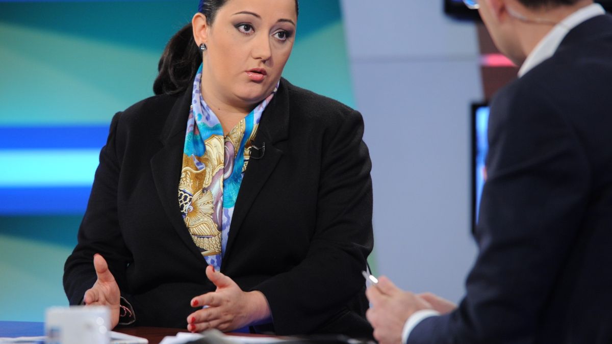 Лиляна Павлова разкритикува Дянков