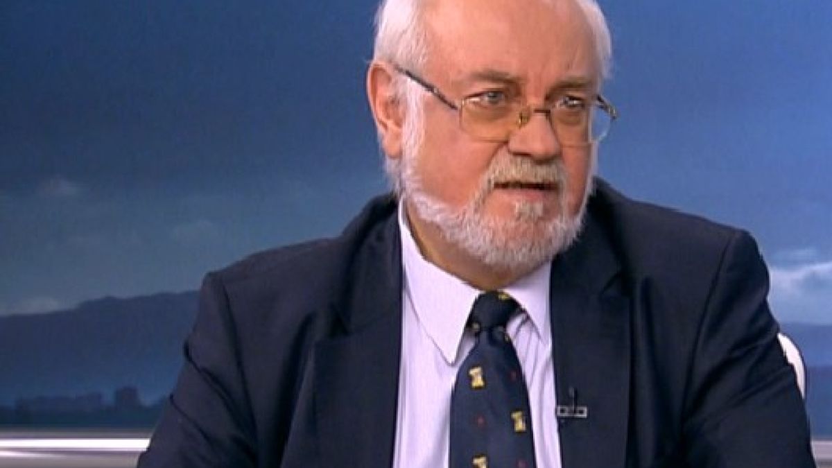 Тренчев: Свалянето на цената на тока не решава проблемите в енергетиката