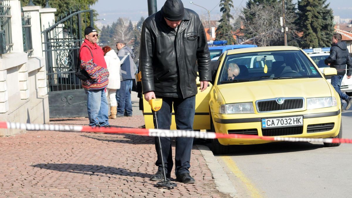 Простреляният бодигард на Лара ще бъде опериран 