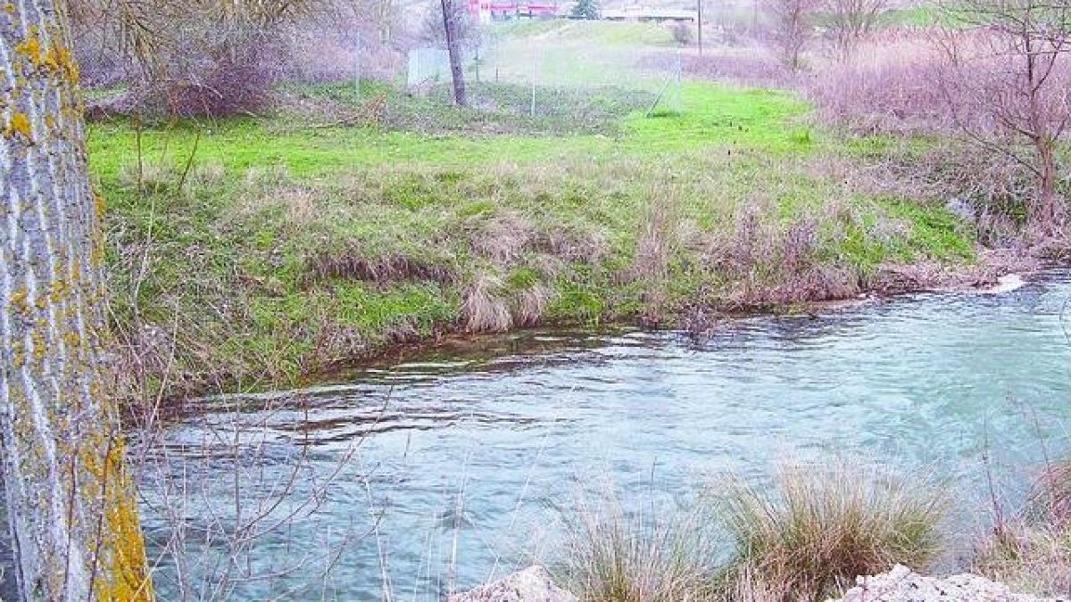 Водолази претърсиха дъното на испанска река за изчезнал нашенец