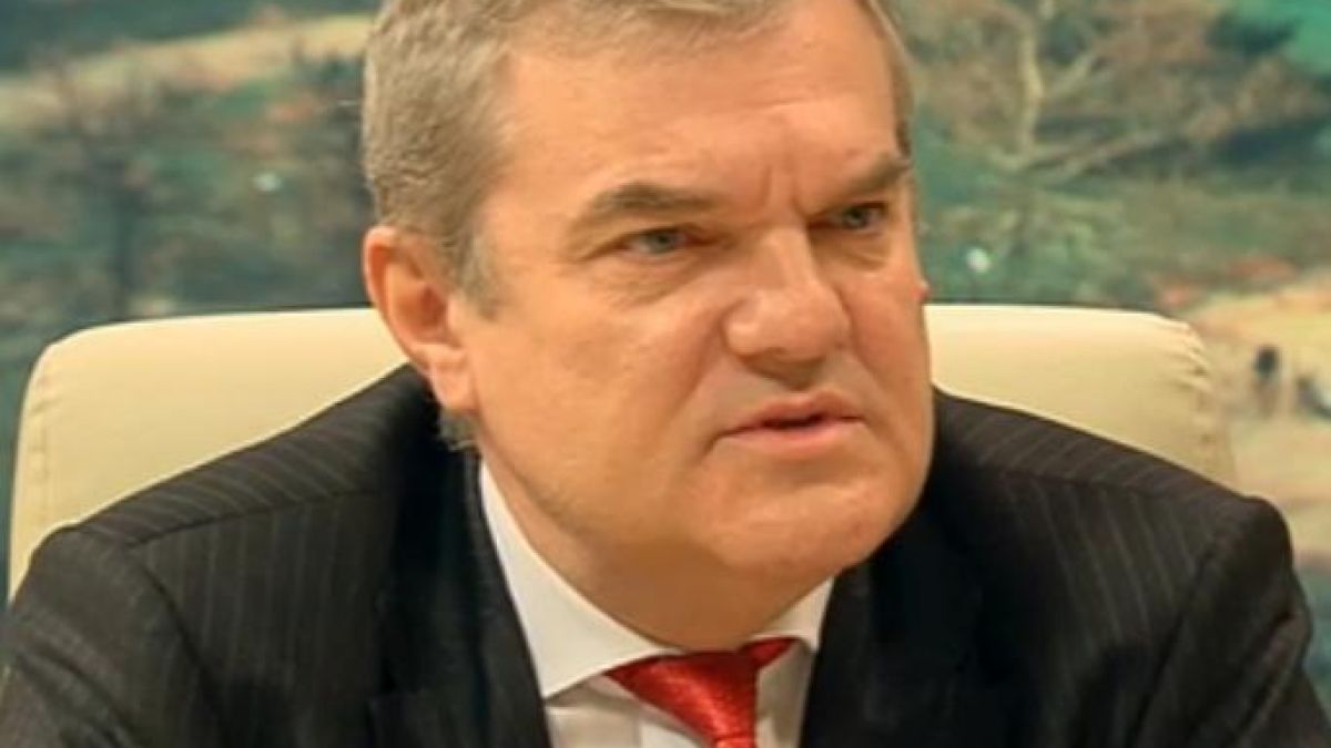 В ефир: Румен Петков нападна водещите на bTV