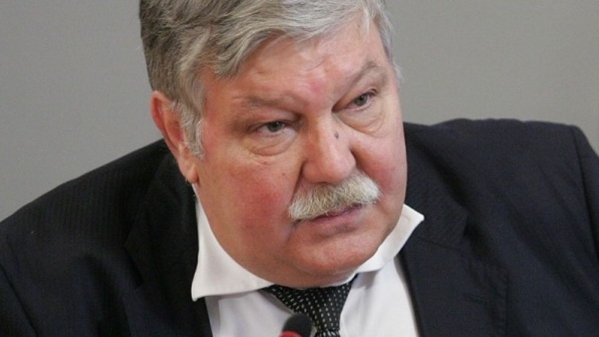 Раненият шофьор на Брендо е агресивен, псува похитителите 