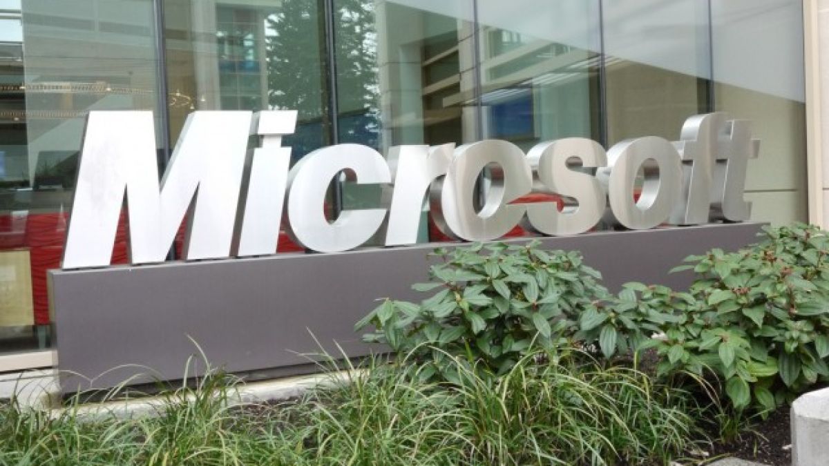 Брюксел глоби Microsoft с половин милиард евро