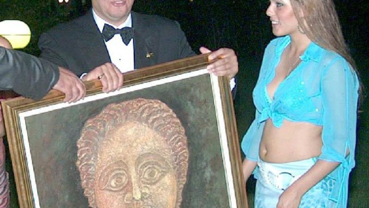 Бащата на Илия Павлов на гроба му: Казвах му да намали темпото, завистта е много голяма