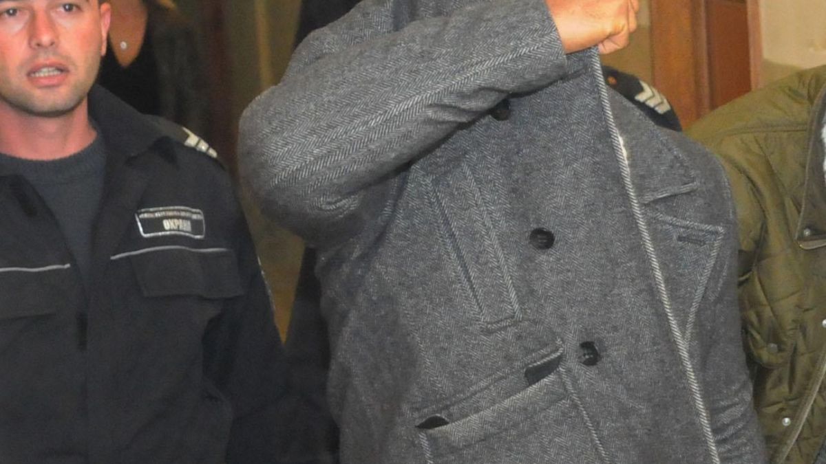 Закопчаха Леки и Пачата за обир на магазин
