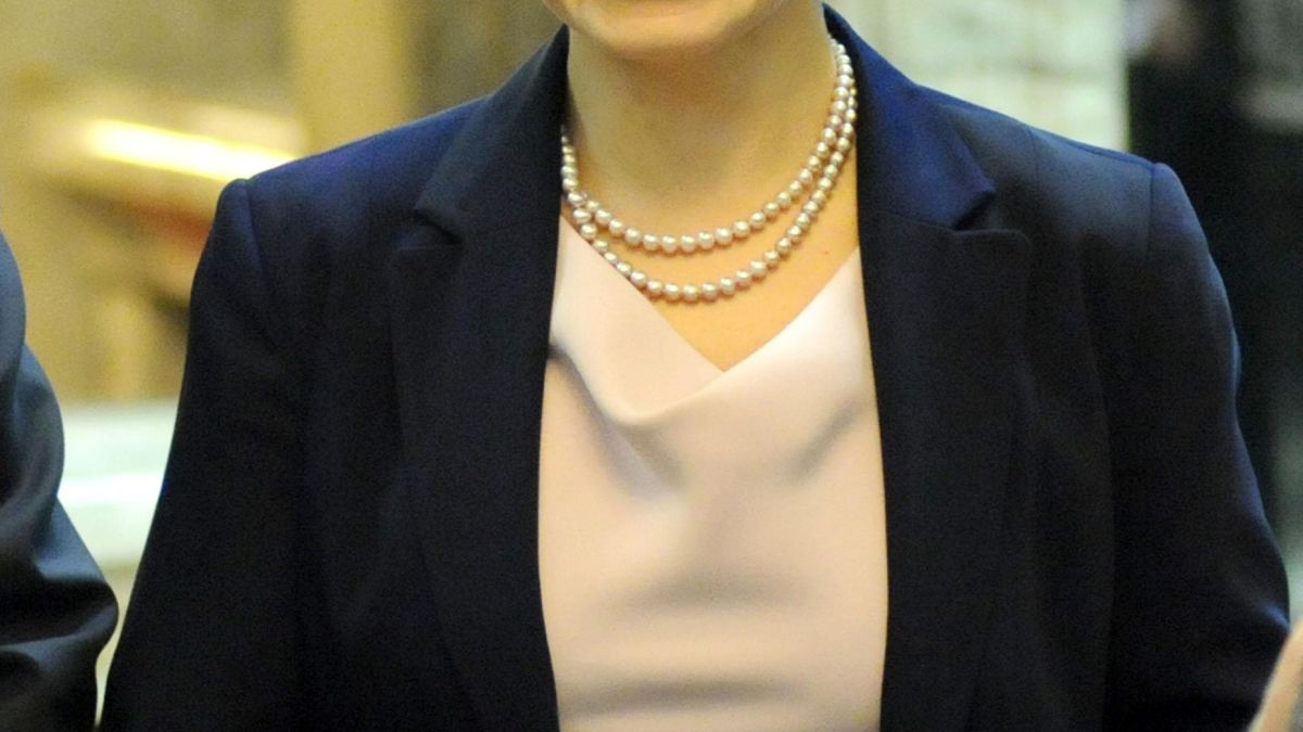Десислава Атанасова щурмува парламента като депутат