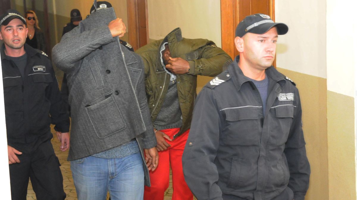 Задържаха под стража обирджиите на златарката Сузана Балак 