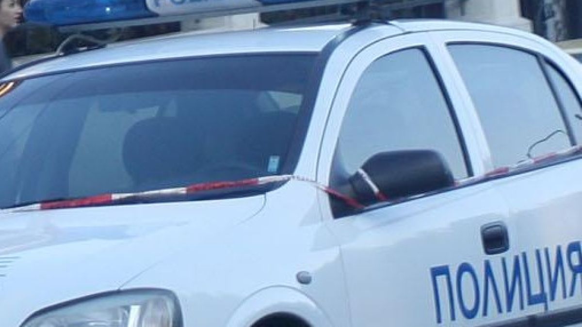 Мъж е заклан в апартамента му в Русе