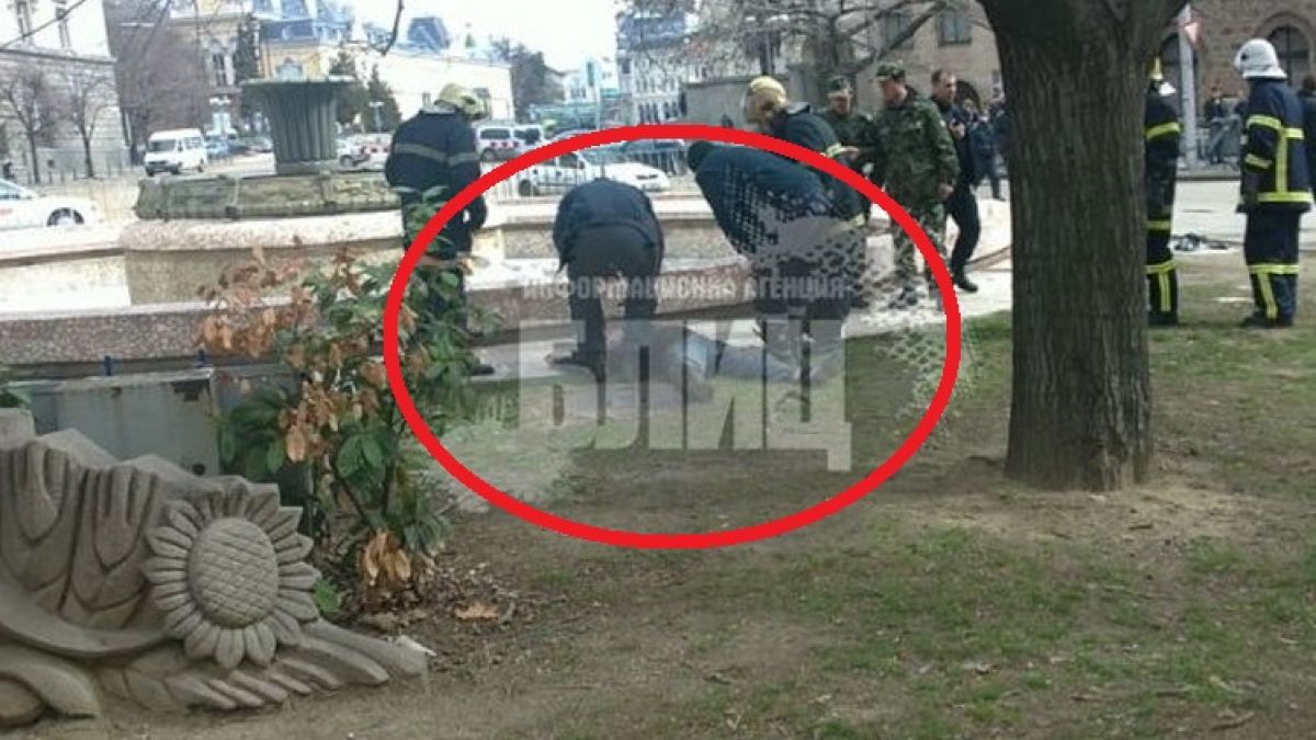 Ексклузивно и първо в БЛИЦ: Мъж се запали пред президенството!