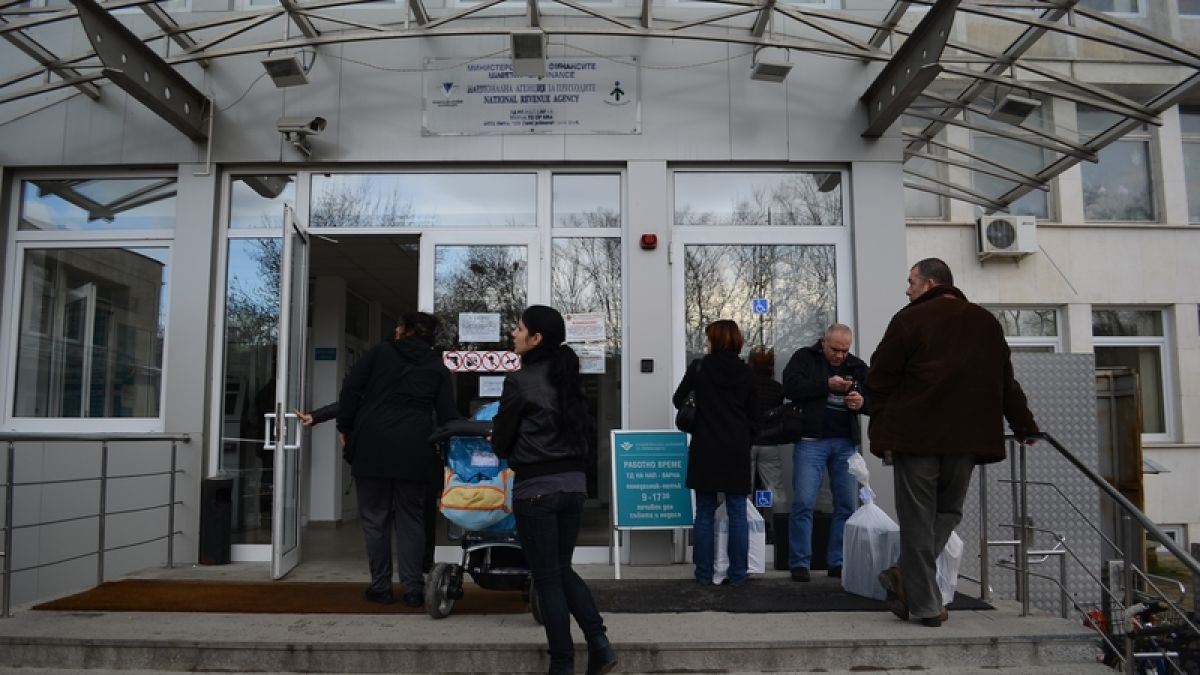 Арестувана ревизорка ударила 7 милиона от тотото
