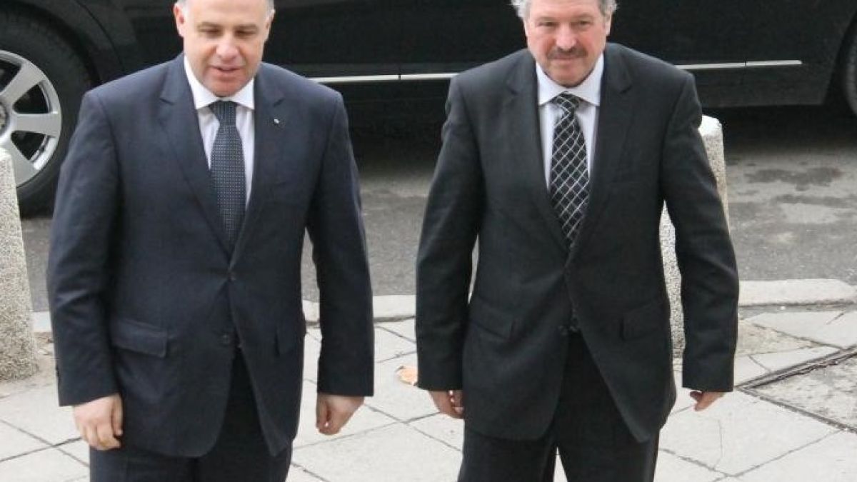Проф. Иван Станков: Приоритетни за подпомагане трябва да станат традиционните български производства