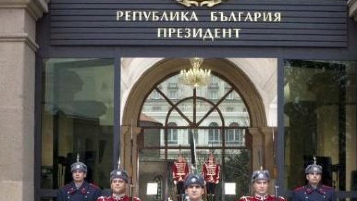 Президентът атакува в КС част от закона за Черноморското крайбрежие