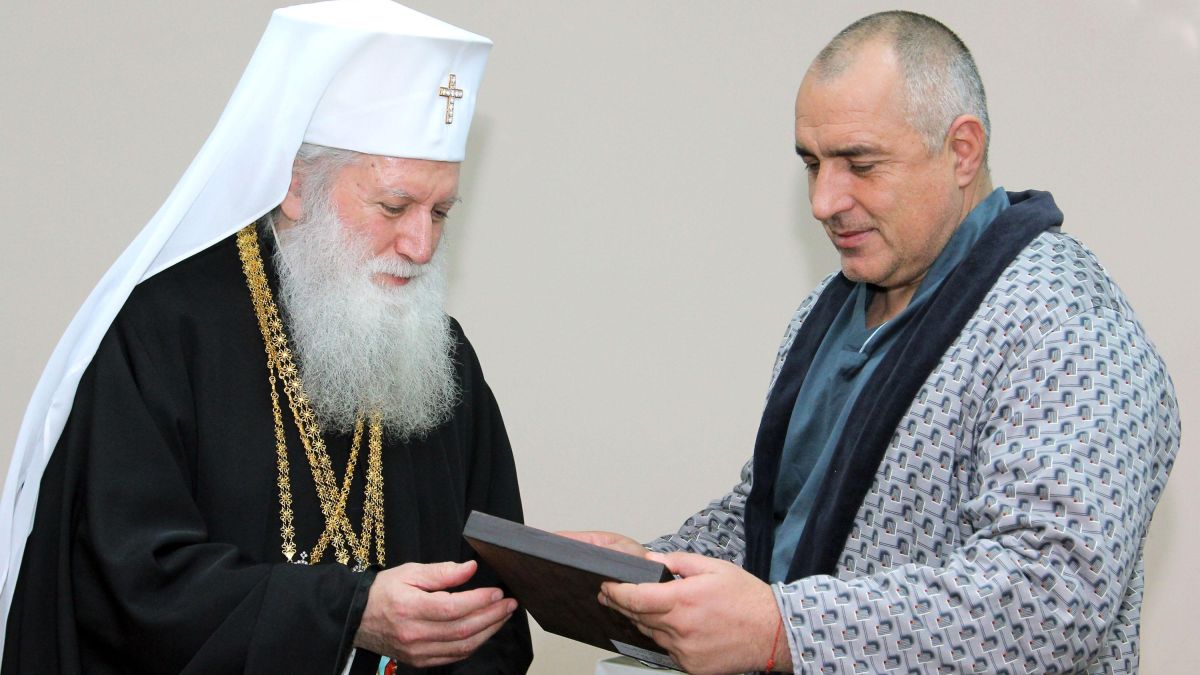 Бойко пропусна среща на ЕНП заради кръвното