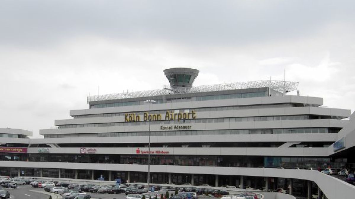 Стачка отмени 300 полета в Германия