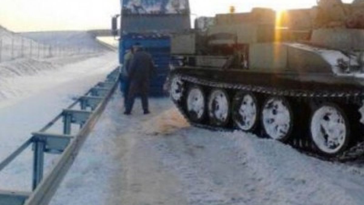 Пуснаха танковете в Унгария