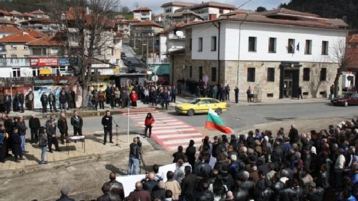 Златоград на бунт, плаши с нова Катуница