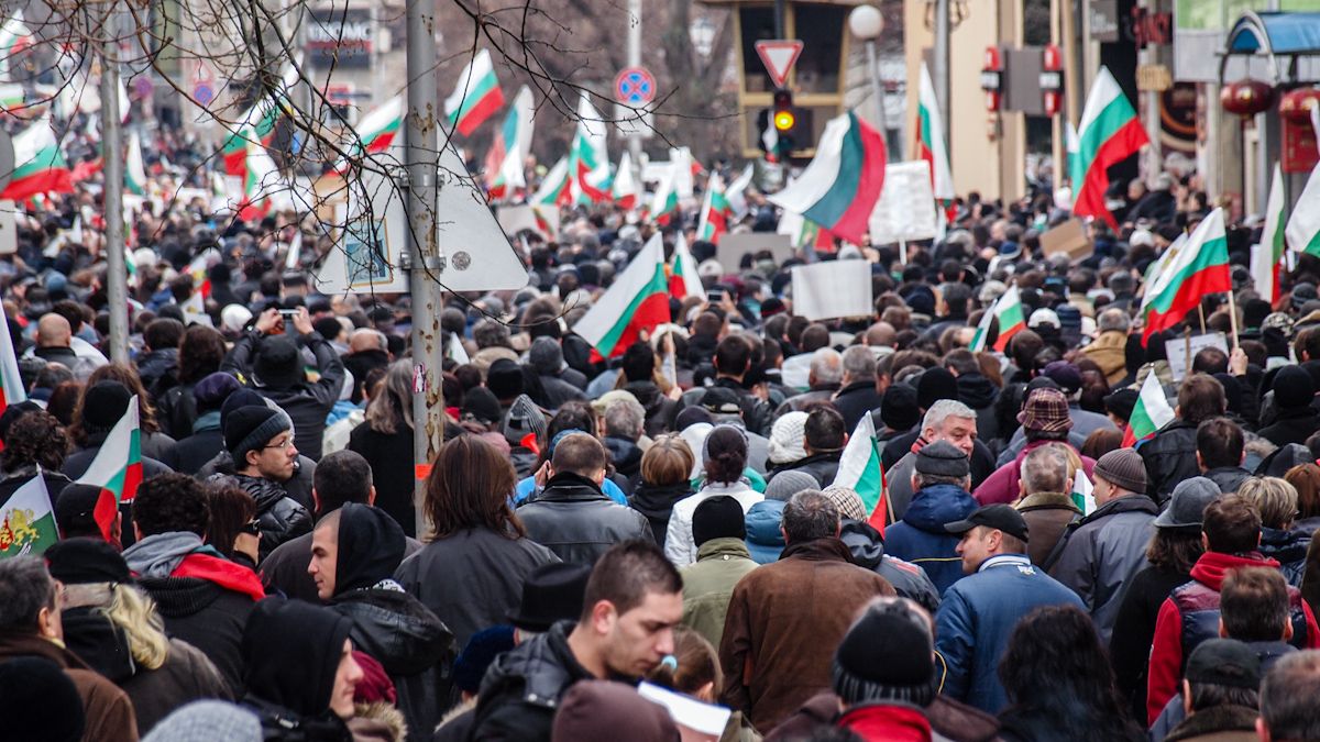 Протестиращите правят партии за изборите, днес препитват лидерите 