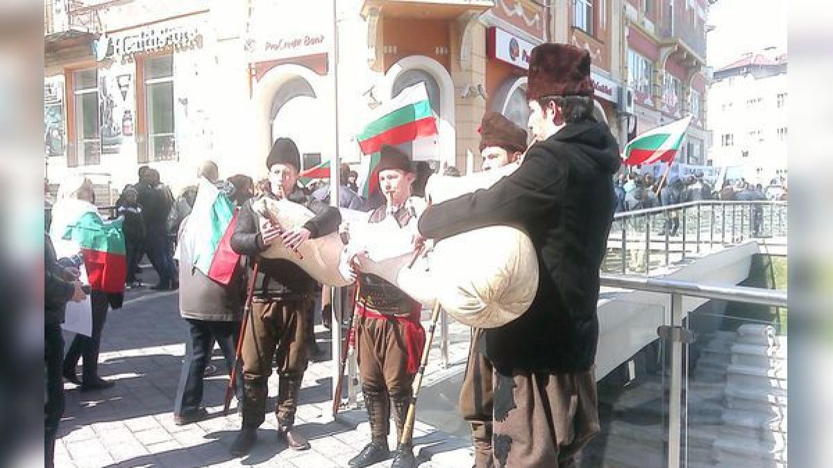 БЛИЦ TV: Гайдари озвучиха мижавия протест в Пловдив