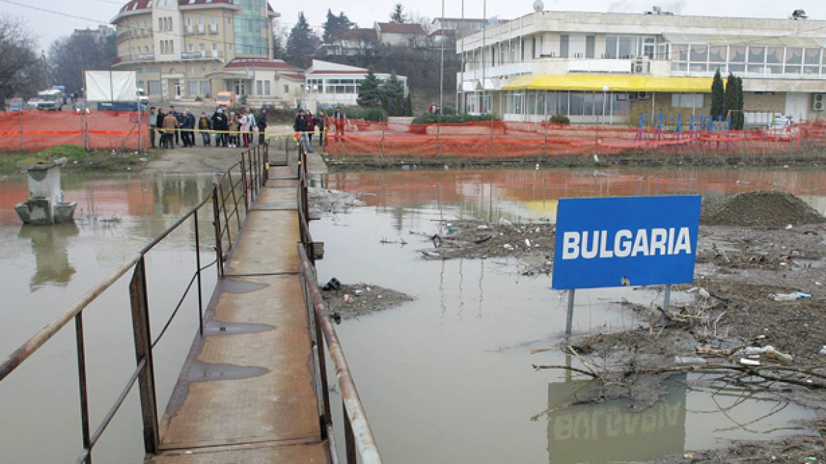 Дунав е в нормите, приливна вълна няма
