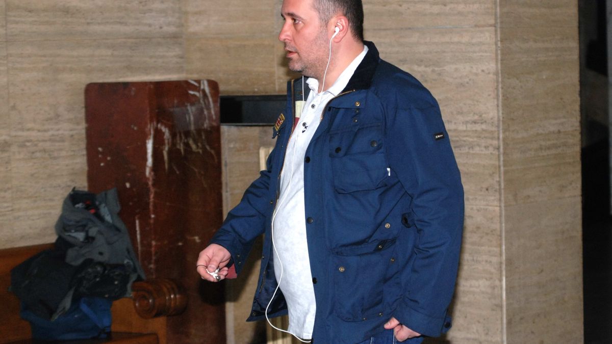 Заболяване на съдебен заседател отложи делото срещу Христо Байков