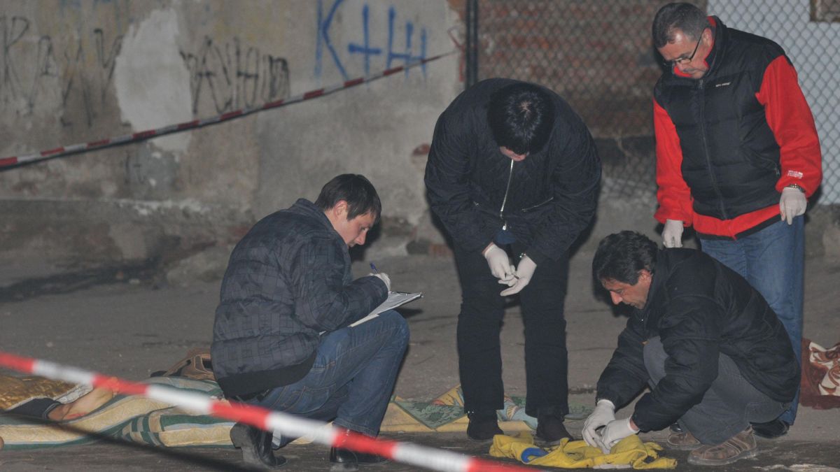 Ромите от “Д.Миленков” ще събарят къщата на стрелеца тухла по тухла