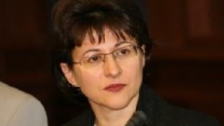 Радев със своя капия на върха в Конституционния съд,  ще сбъдва мечтата на Панова и леля й