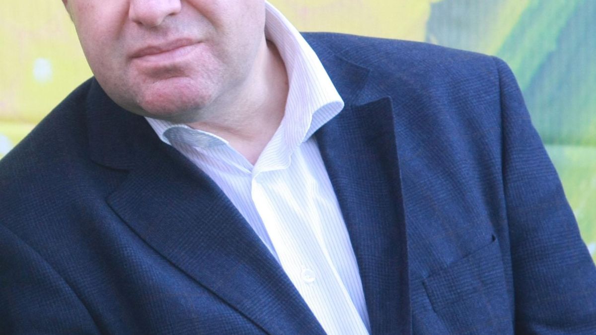 Прокуратурата погна Мирослав Найденов, искал да подкупи с 200 бона Светослав Симеонов   