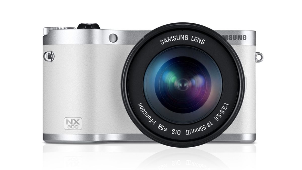 Samsung издадоха нови подробности за фотоапарата NX300