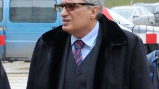 Костов съблазнява с нова оферта Надежда Михайлова