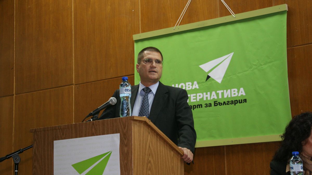 "Нова алтернатива": Лекарският съюз се политизира