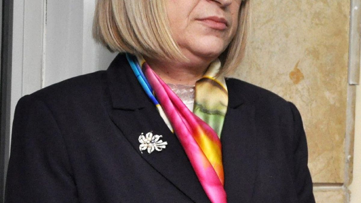 Цецка Цачева: Хората нека да работят и инвестират, а не само да спестяват