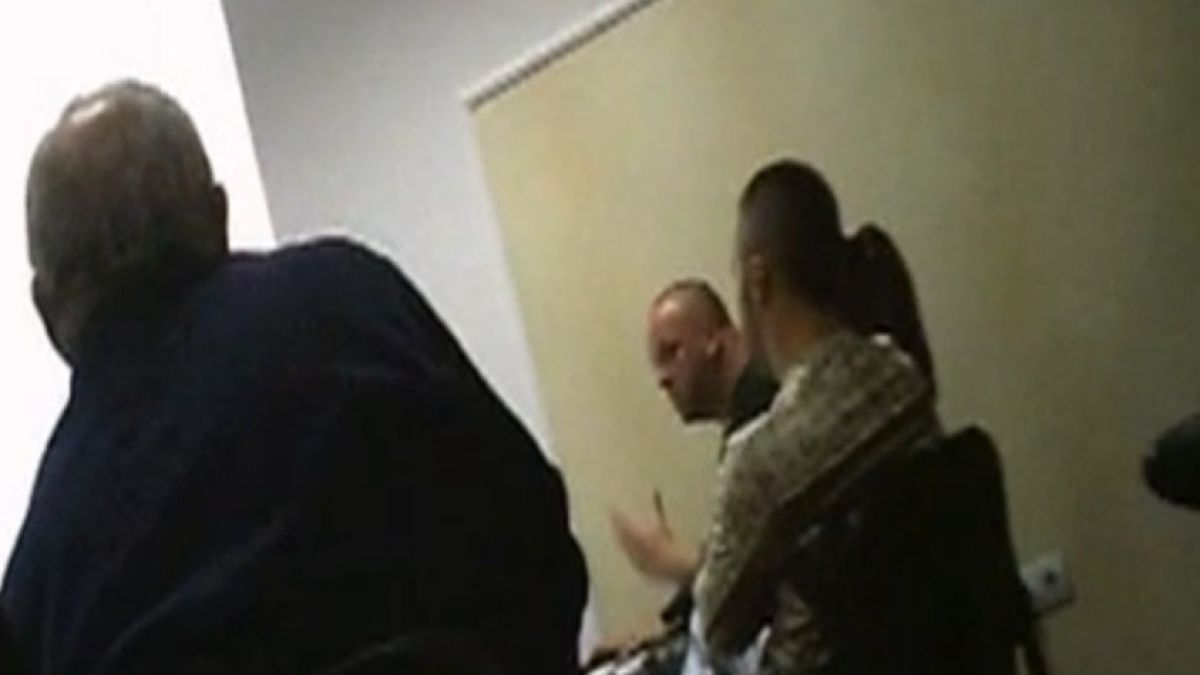 Прокуратурата проверява инструктажа в хотела на Емил Димитров