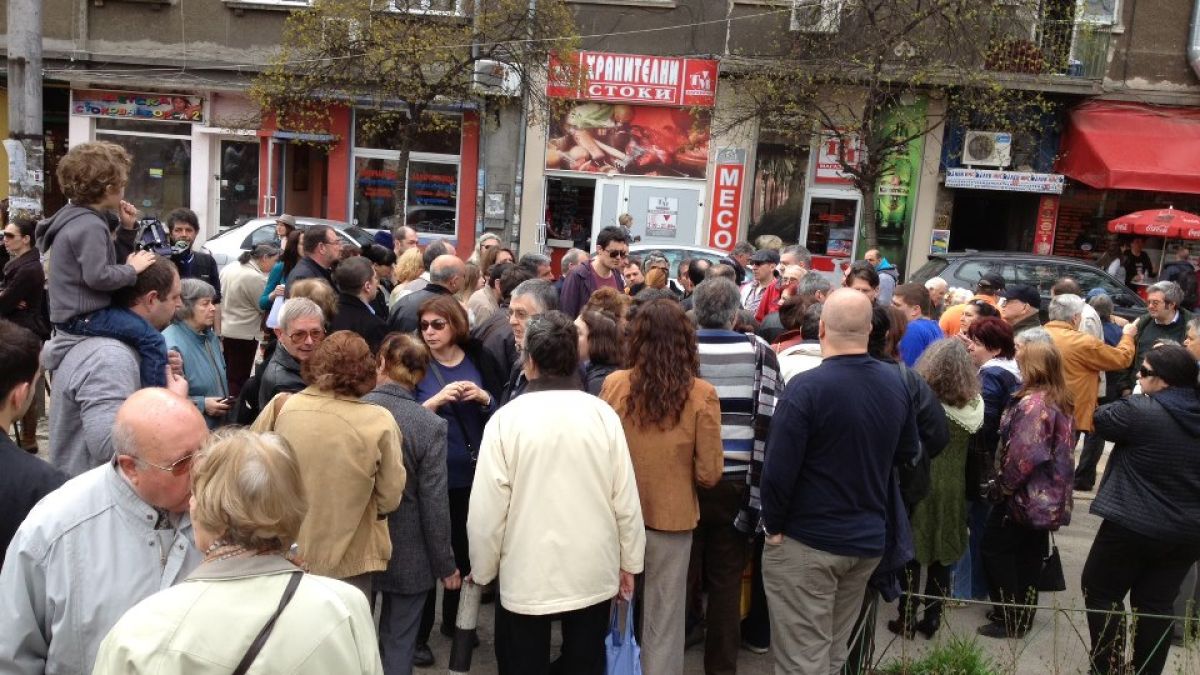 Протест спаси паветата на “Иван Иван Асен II"