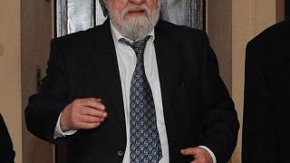Вежди Рашидов: Трябва да пазим социалистическите си паметници