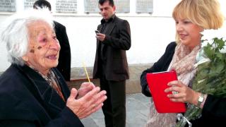  Мария Капон: Да помогнем на хората днес, утре ще е късно