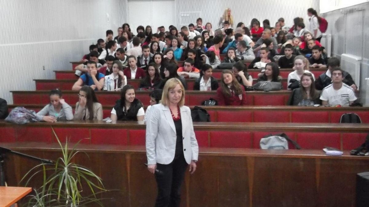 ЕНП: Управляващите се заиграха с наркопоправката в парламента, страшно е