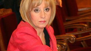 Манолова: В скандалните записи прозират поне 5 престъпления
