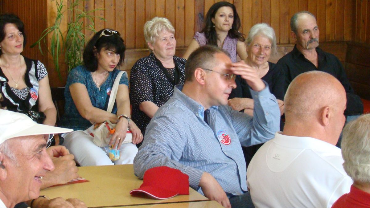 Станишев: Няма да допуснем приватизацията на ВМЗ на тъмно, на бързо и на безценица