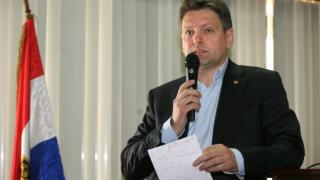 БСП: Цветанов дърпа ГЕРБ надолу