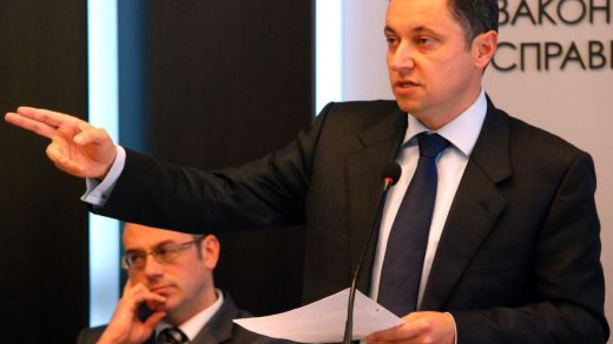 Яне Янев хвърли ръкавицата за дебат на Кунева, БСП и ГЕРБ