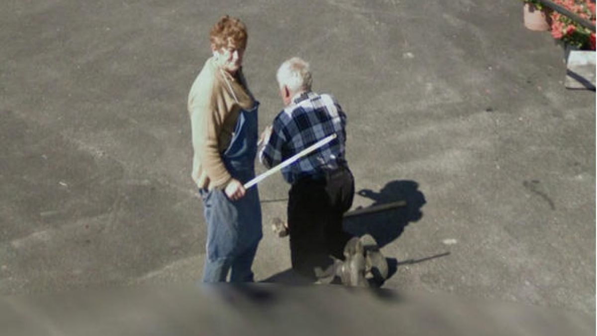 Вижте най-абсурдните снимки на Google Street View!